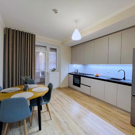 Cozy Apartment In Кишинев Екстериор снимка